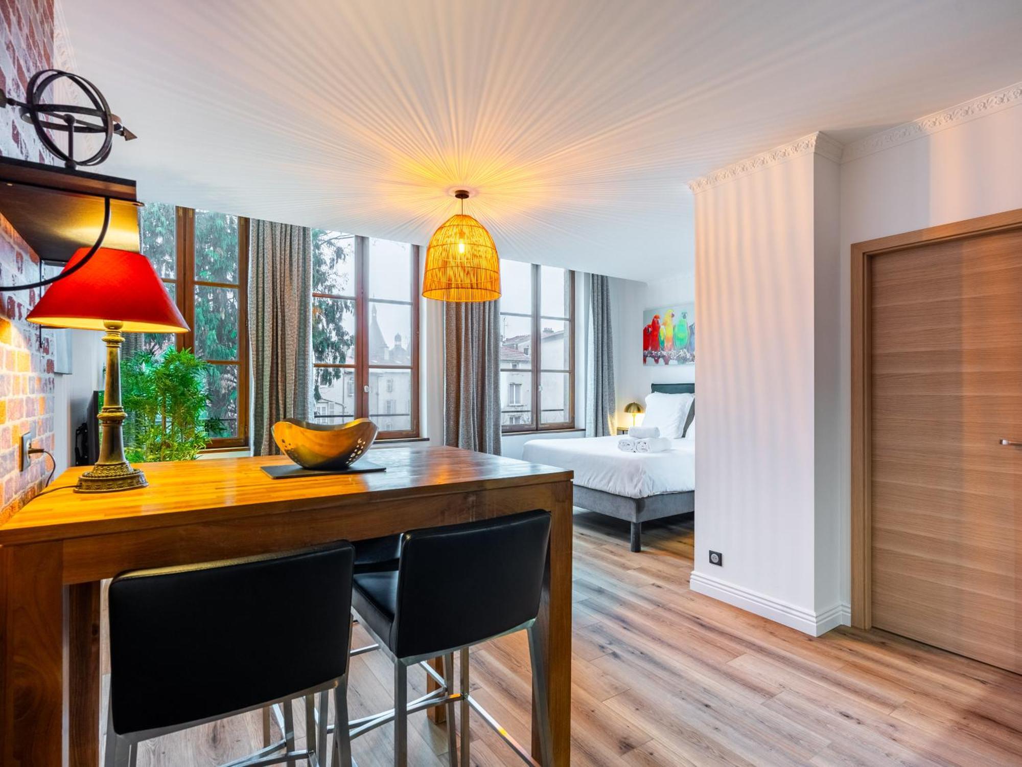 Le Relais Ducal - Appartements D'Hotes Vieille Ville Nancy Eksteriør billede