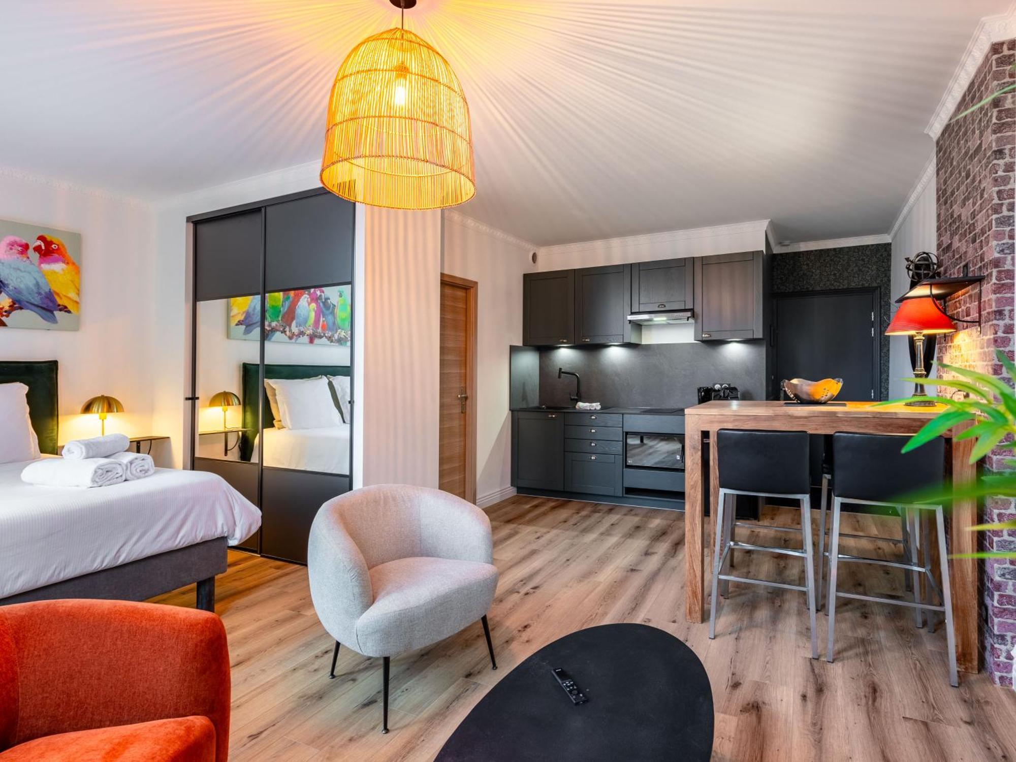 Le Relais Ducal - Appartements D'Hotes Vieille Ville Nancy Eksteriør billede